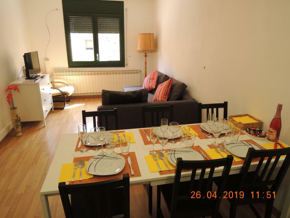 Ferienwohnung Apartament Jasmine Besalú Exterior foto