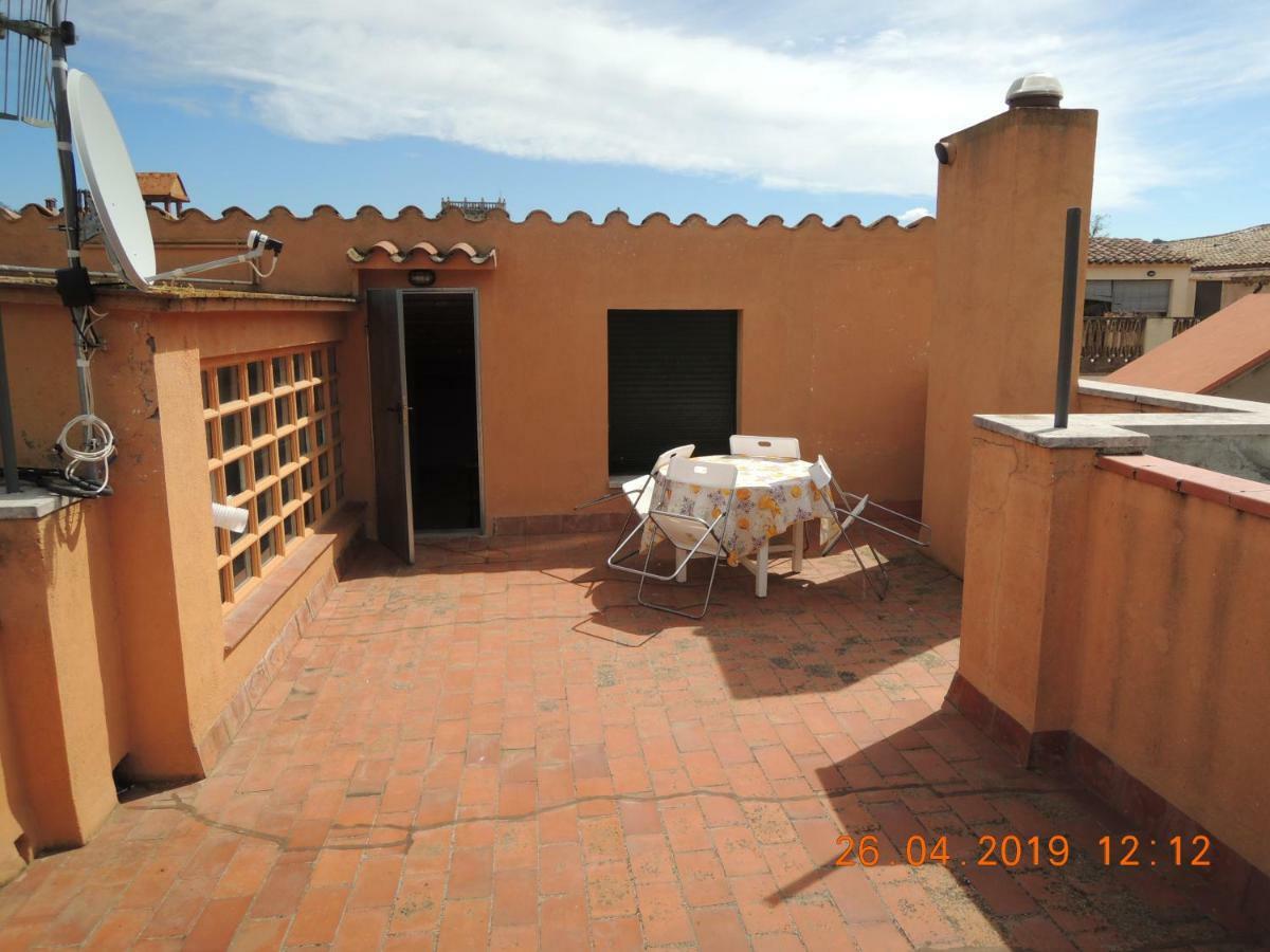 Ferienwohnung Apartament Jasmine Besalú Exterior foto