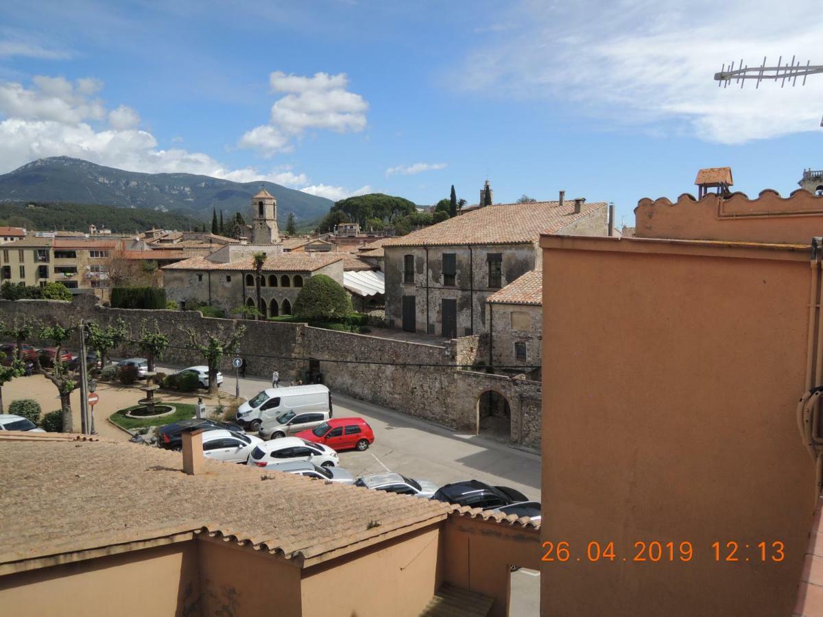 Ferienwohnung Apartament Jasmine Besalú Exterior foto